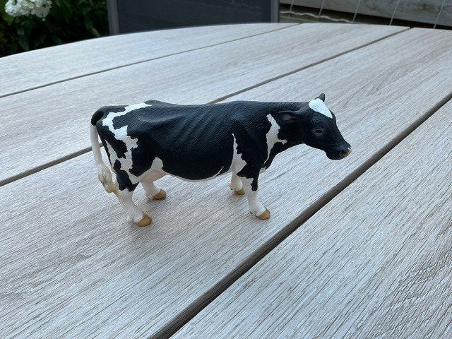 Schleich 13633 Holstein koe, Verzamelen, Dierenverzamelingen, Ophalen of Verzenden, Zo goed als nieuw, Boerderijdier, Beeldje of Figuurtje