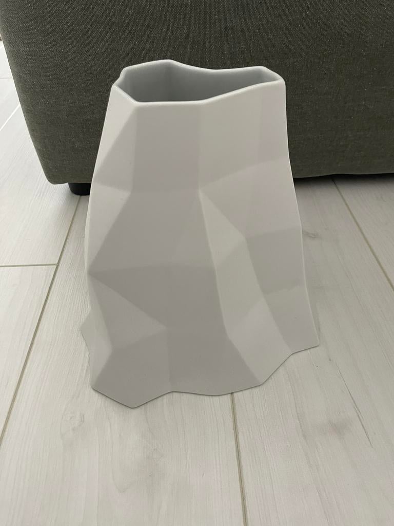 Vista Alegre witte vaas, Ophalen, Wit, Aardewerk of Porselein, Zo goed als nieuw