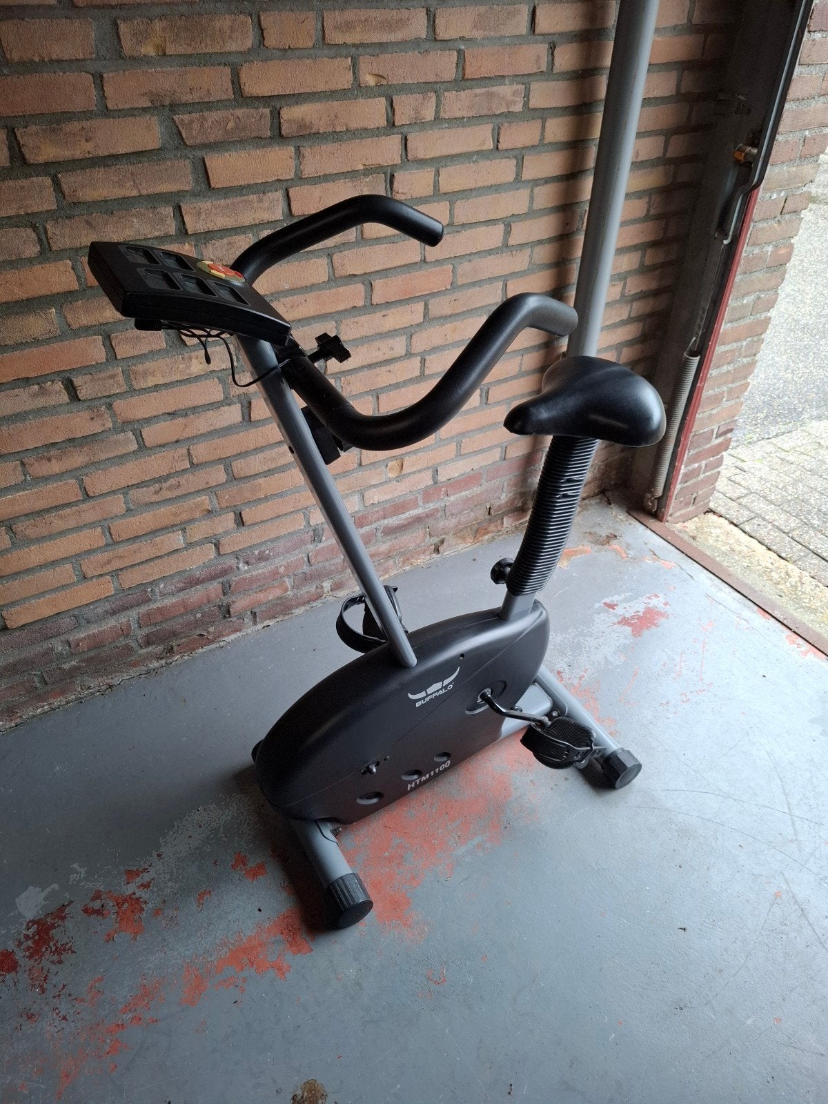 Foto 3 van Hometrainer Buffalo HTM1100