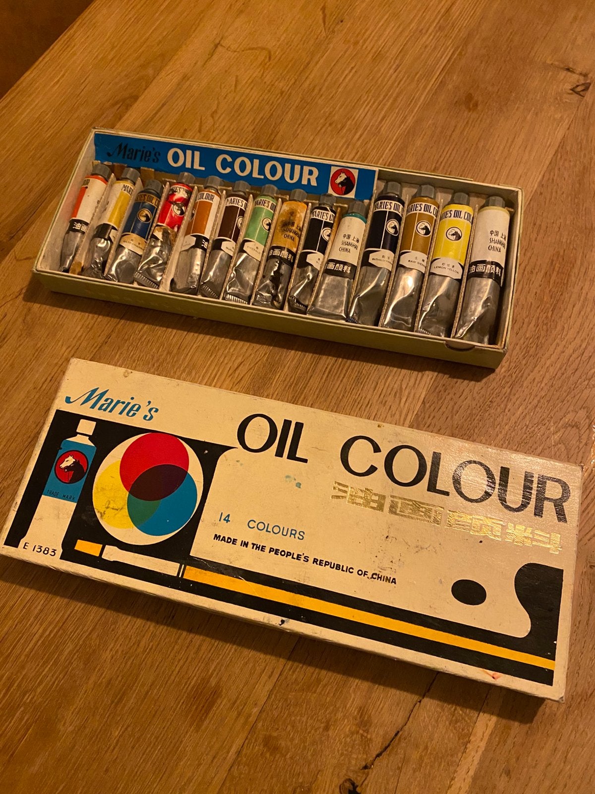 Vintage olieverf -Marie’s Oil Paint –28 kleuren, jaren 70/80, Hobby en Vrije tijd, Schilderen, Ophalen, Gebruikt, Olieverf
