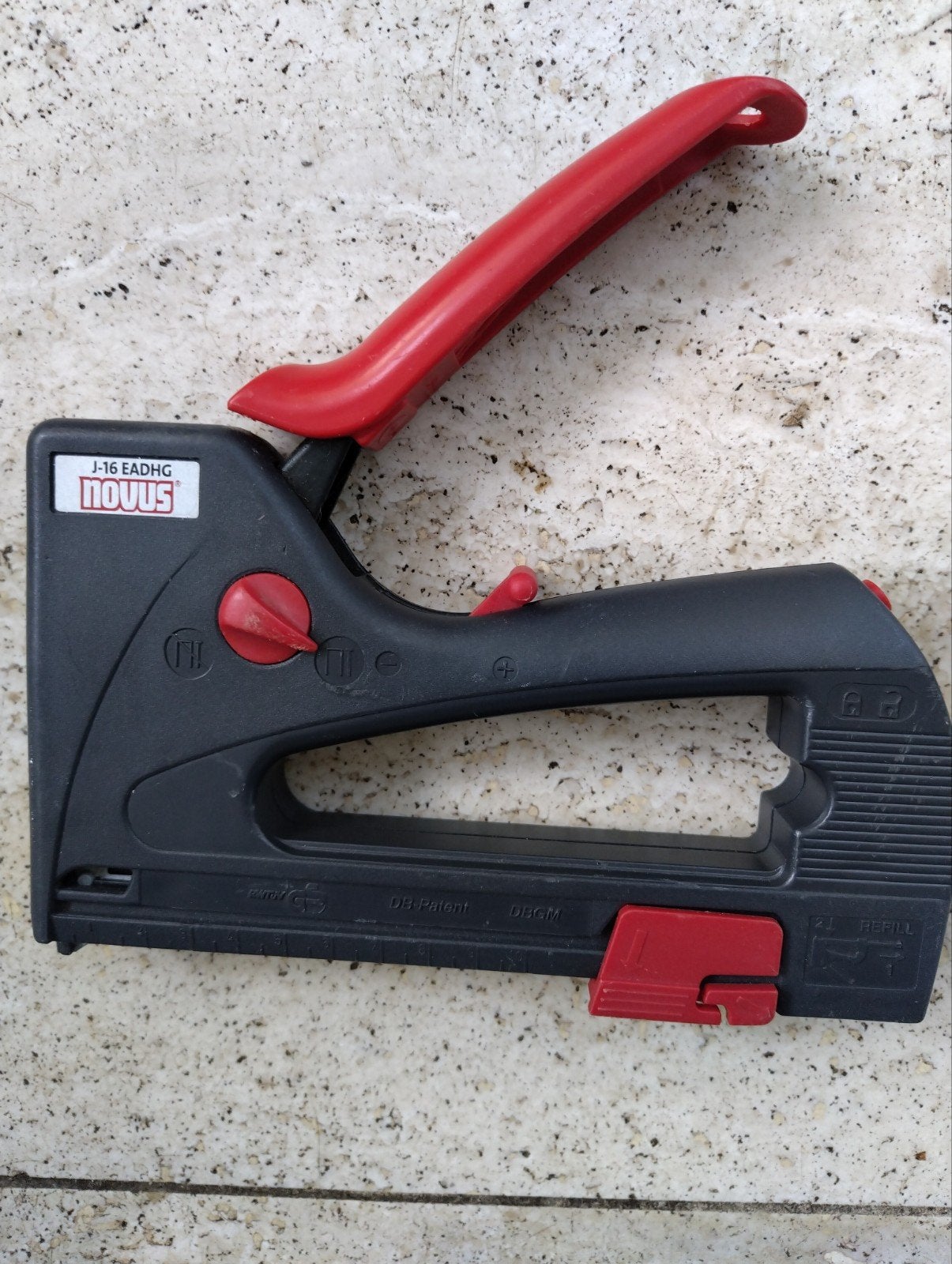 Novus J-16 EADHG hand tacker, Doe-het-zelf en Verbouw, Ophalen of Verzenden, Gebruikt