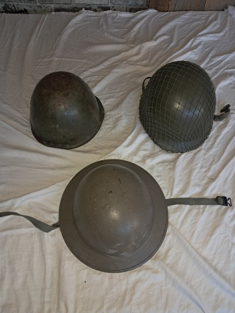 Oude Oorlogs helmen, Verzamelen, Ophalen of Verzenden, Luchtmacht, Nederland, Helm of Baret