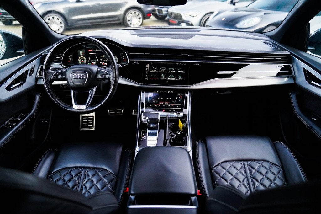 Audi Q8 60 TFSI e quattro Competition | Achterbank Verwarmin, Automaat, 14 kWh, Gebruikt, 2995 cc
