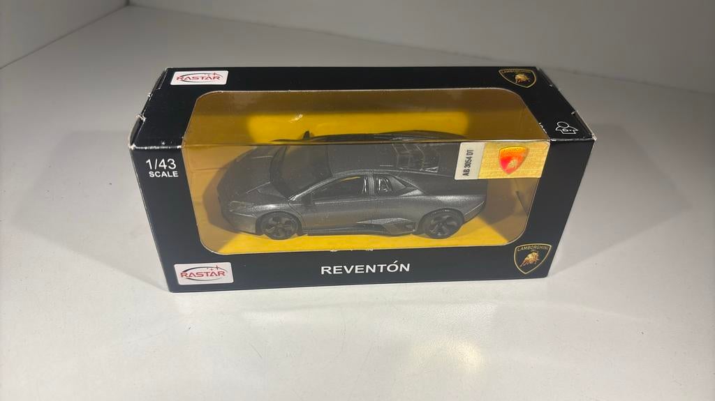 Lamborghini reventon rastar  1.43, Overige merken, Auto, Ophalen of Verzenden, A