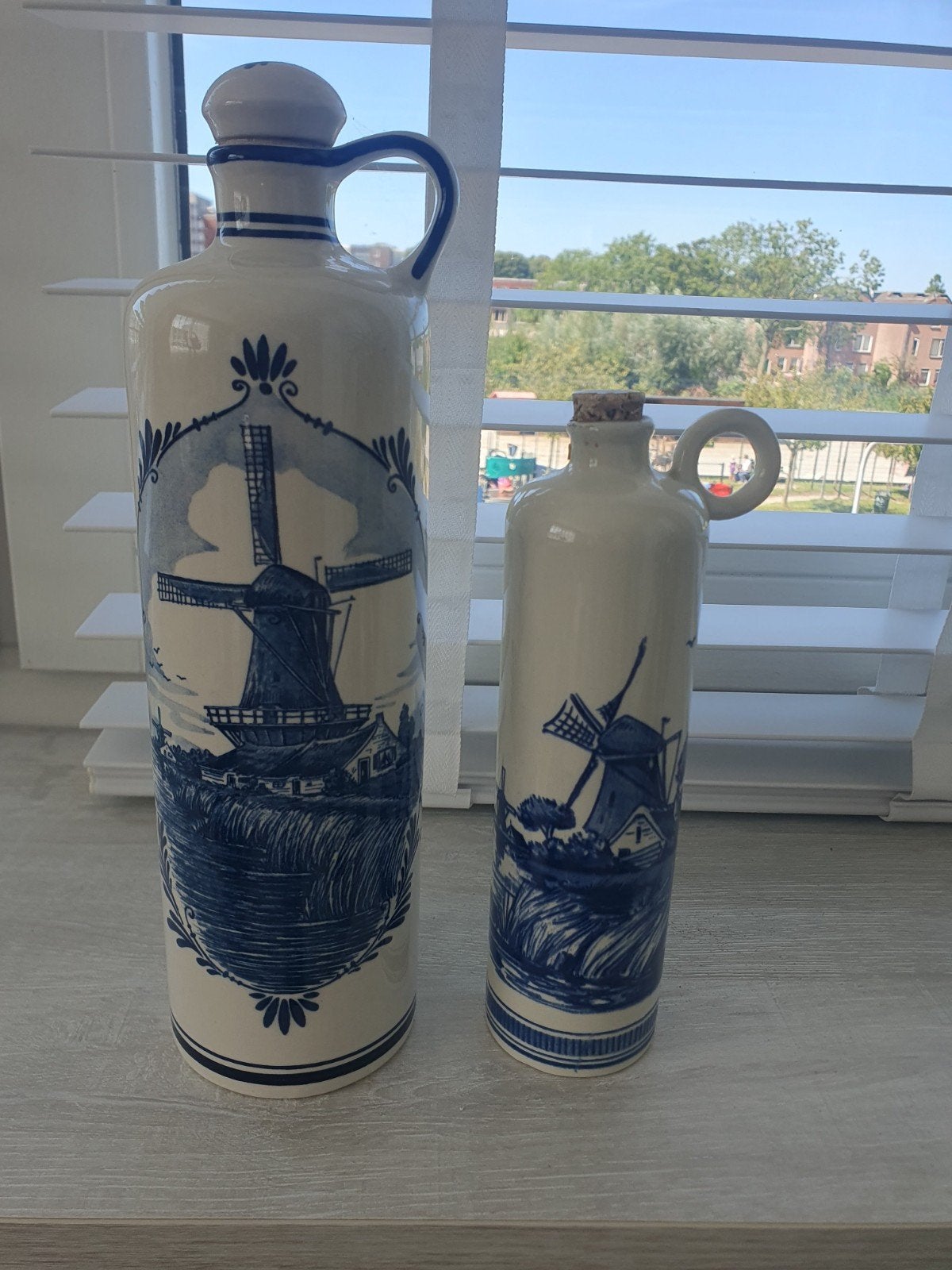 Set van 2 originele Delfts Blauwe jenever kruiken, Ophalen