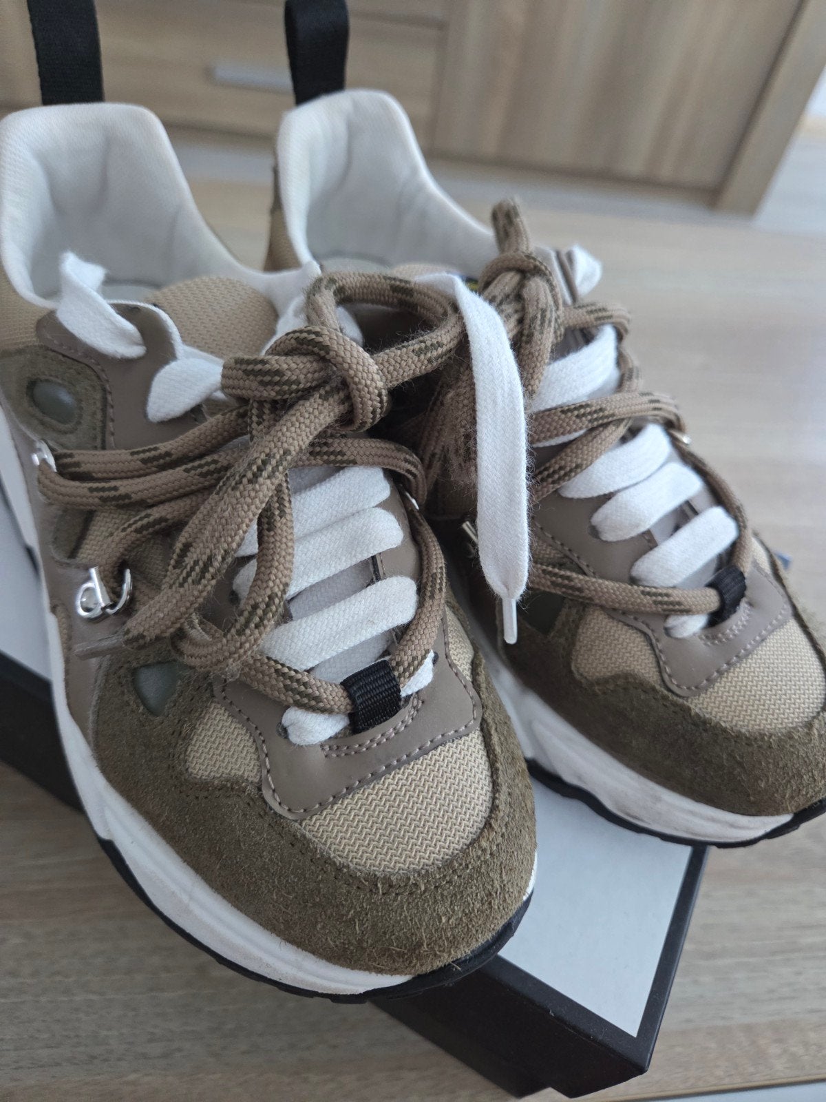 Sneakers Dsquared2 maat 33, Kinderen en Baby's, Jongen of Meisje, Schoenen, Ophalen of Verzenden, Zo goed als nieuw