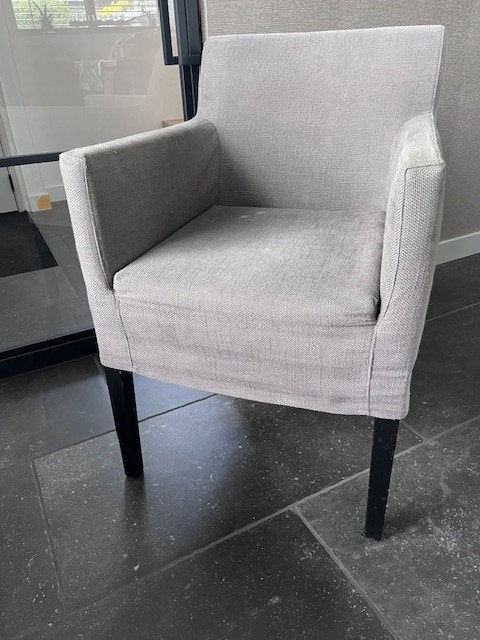 Stijlvolle Taupe Linnen Look Stoel – Hotel Chique, Ophalen, Hout, Gebruikt, Tijdloos design | Hotel Chique