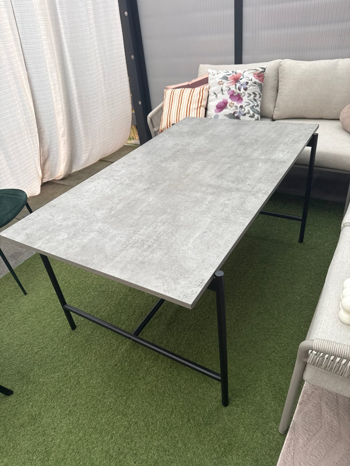 rechthoekige tuintafel/eettafel met betonnen look 140cm, Ophalen, Gebruikt, Rechthoekig, Metaal
