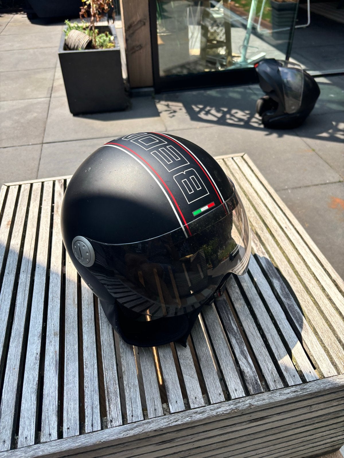BEON DESIGN Jethelm - Zwart met Italiaanse strepen, Motoren, Heren, Jethelm, Tweedehands, Ophalen