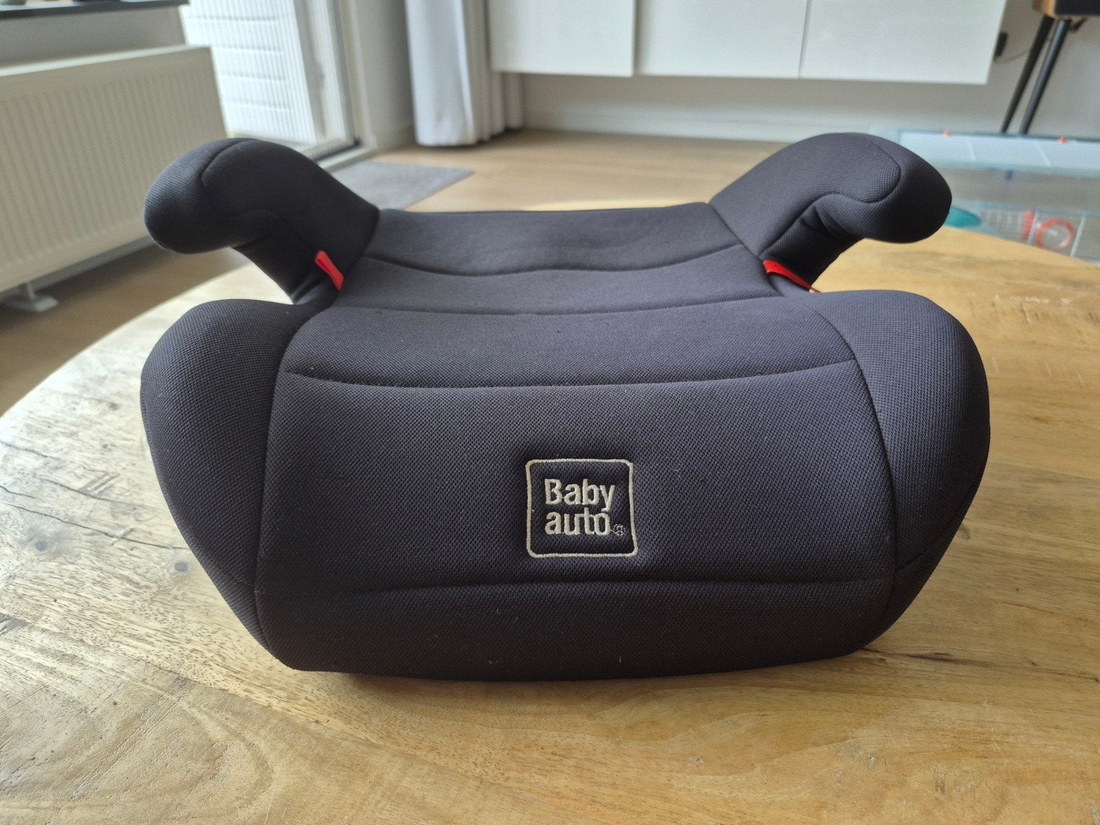 Baby auto stoelverhoger., Kinderen en Baby's, Autostoeltjes, Autogordel of Isofix, Gebruikt, 22 t/m 36 kg, Ophalen