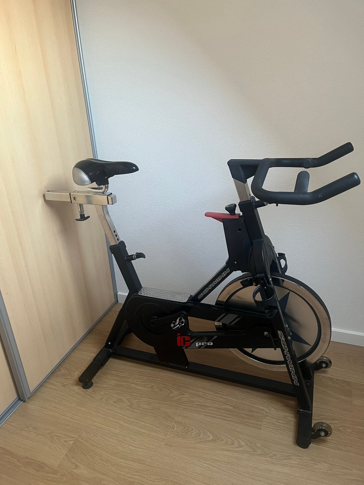 Schwinn IC Pro Spinningfiets, Sport en Fitness, Ophalen, Gebruikt, Spinningfiets, Metaal