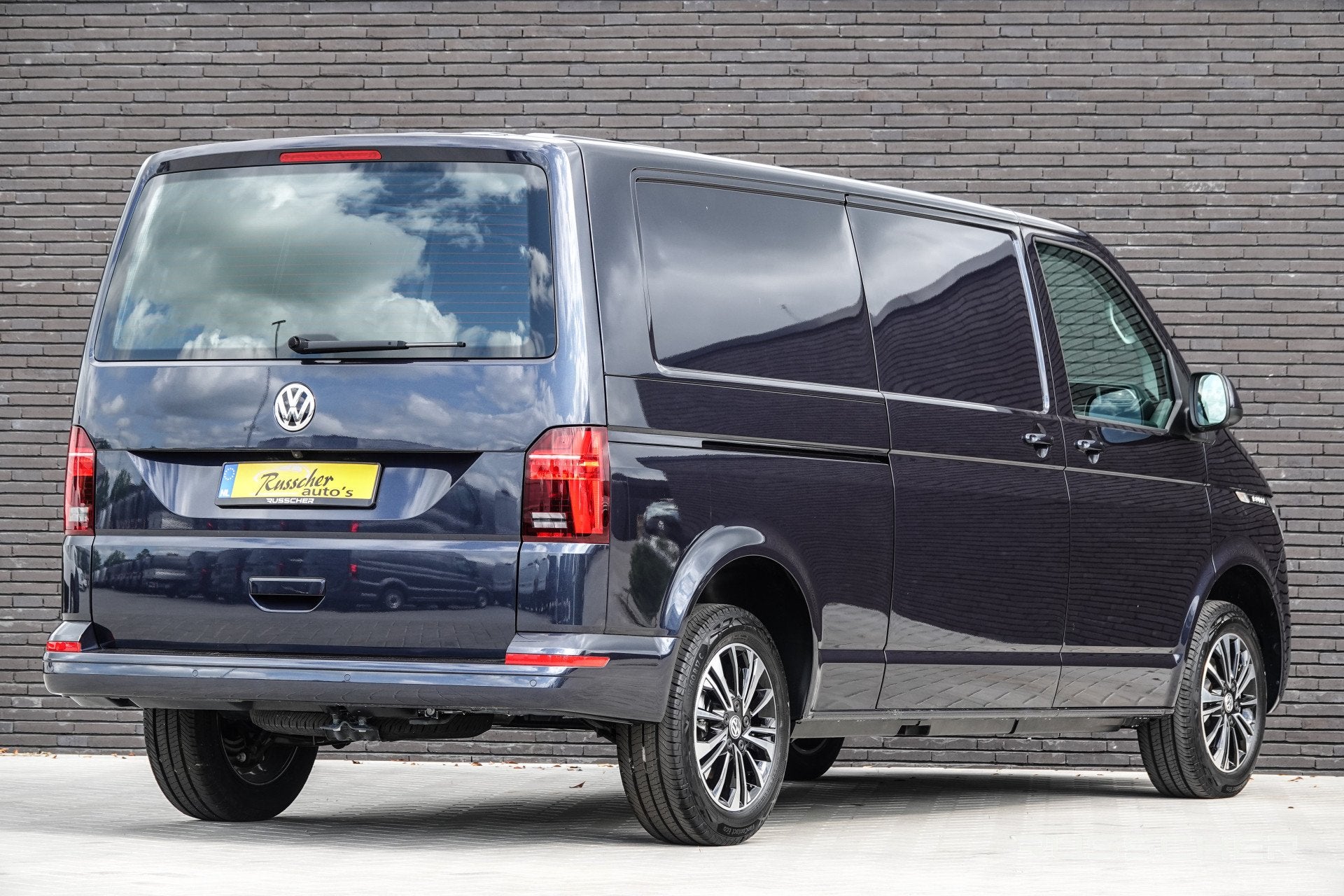 Volkswagen Transporter L2H1 2.0Tdi 150Pk DSG7 | Bulli | 28 |, Auto's, Stof, Gebruikt, 4 cilinders, 150 pk