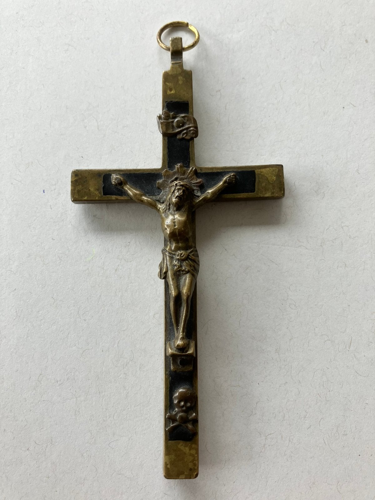 Kruisje hanger kruisbeeld kruisbeeldje brons vintage corpus, Ophalen of Verzenden