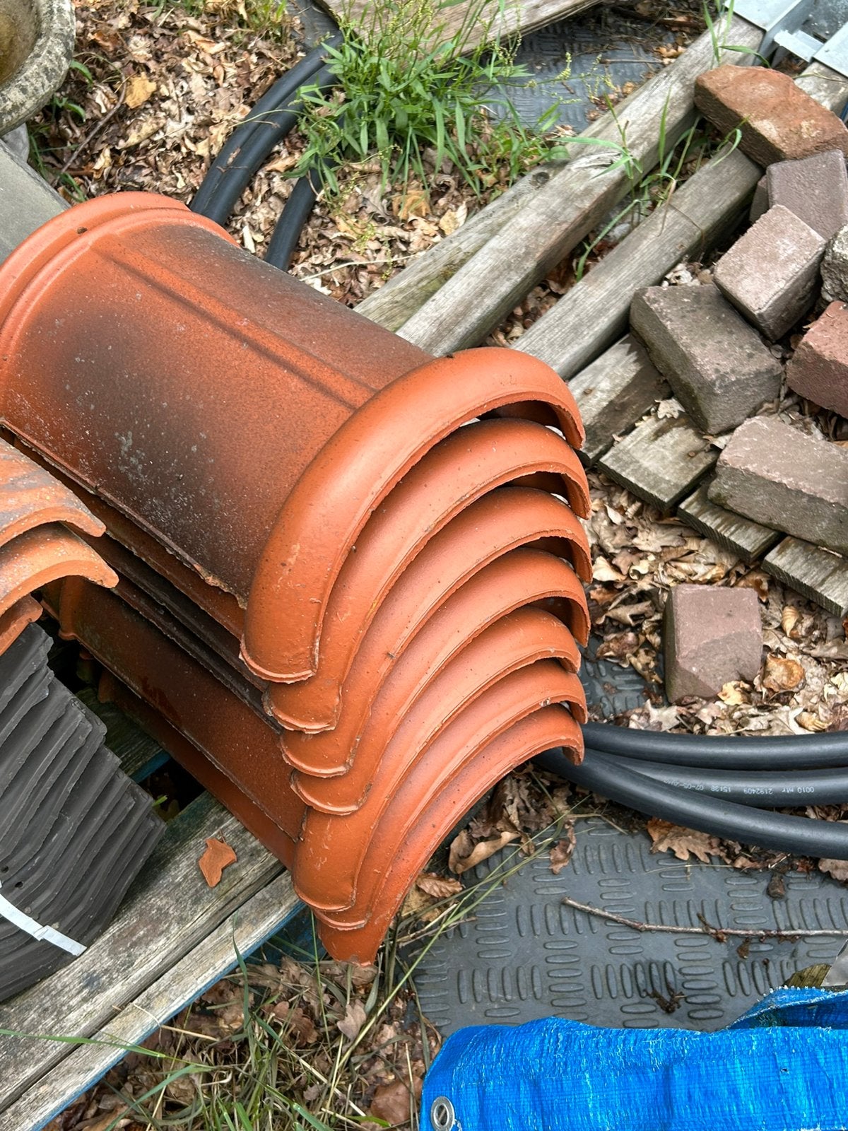 9 Nieuwe nokvorsten: oranje/rood,, Ophalen, Gebruikt, Steen of Klei, Minder dan 5 m²