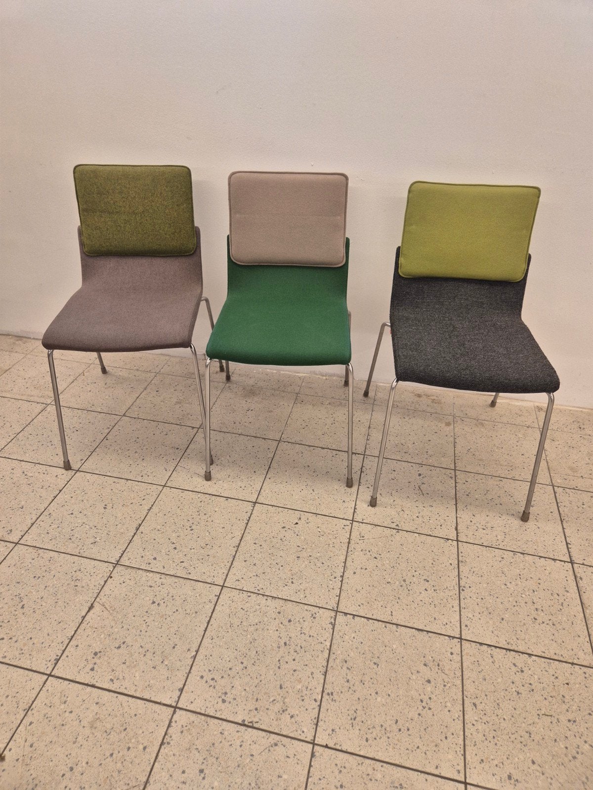 Gispen Triennial Classic stoelen stapelbaar – 3 stuks, Ophalen, Zo goed als nieuw, Metaal, N.v.t