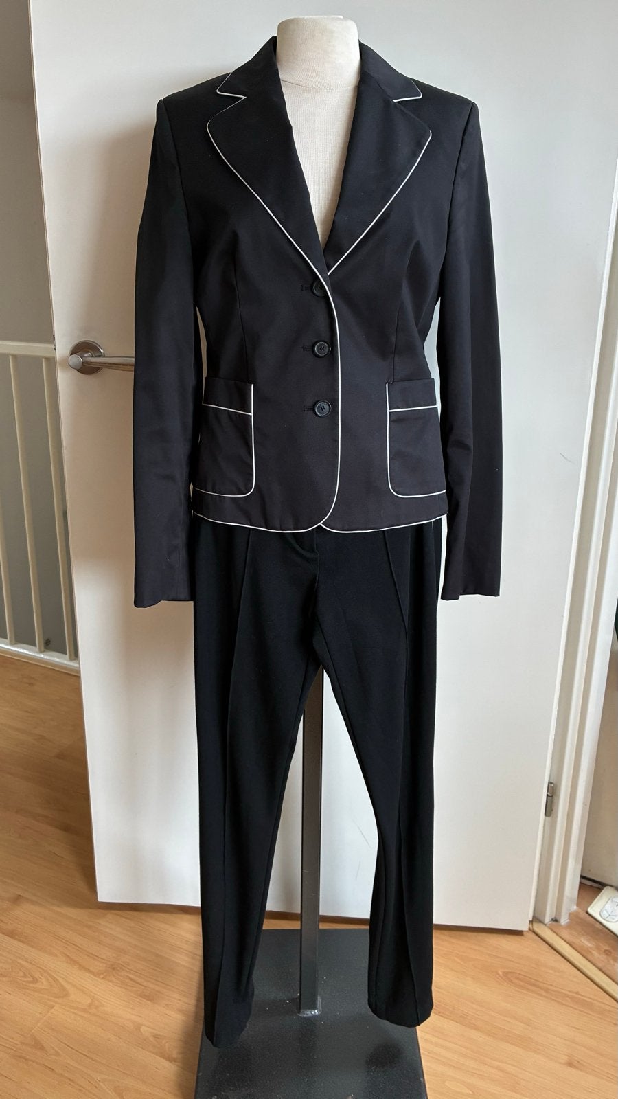 Esprit zwart jasje + broek Gerry Weber, mt  38/M, Kleding | Dames, Jasjes, Kostuums en Pakken, Maat 38/40 (M), Kostuum of Pak