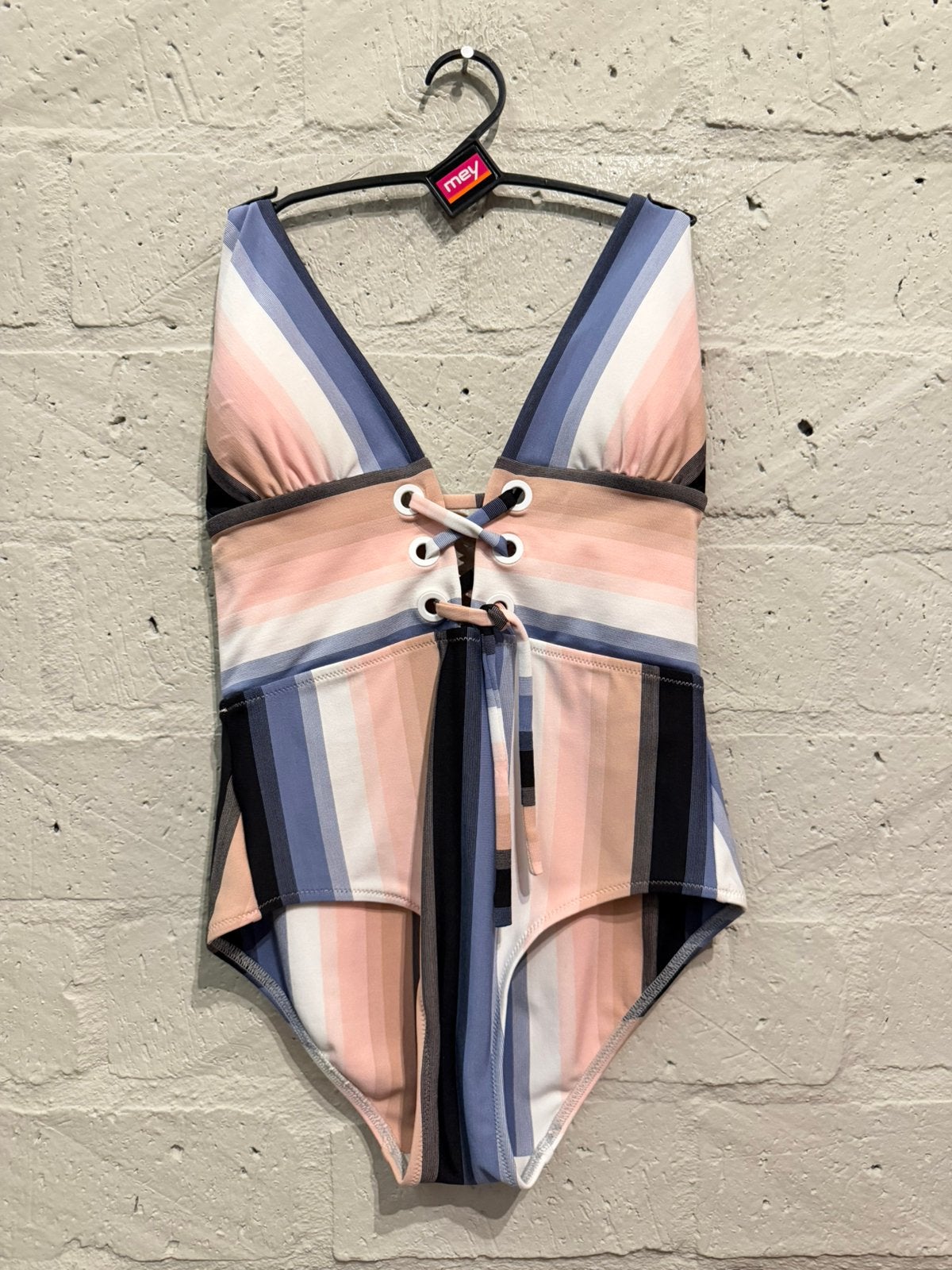 Gottex badpak 38/ M NIEUW!! Nu €35, Kleding | Dames, Badmode en Zwemkleding, Ophalen of Verzenden, Nieuw, Zwart, Badpak