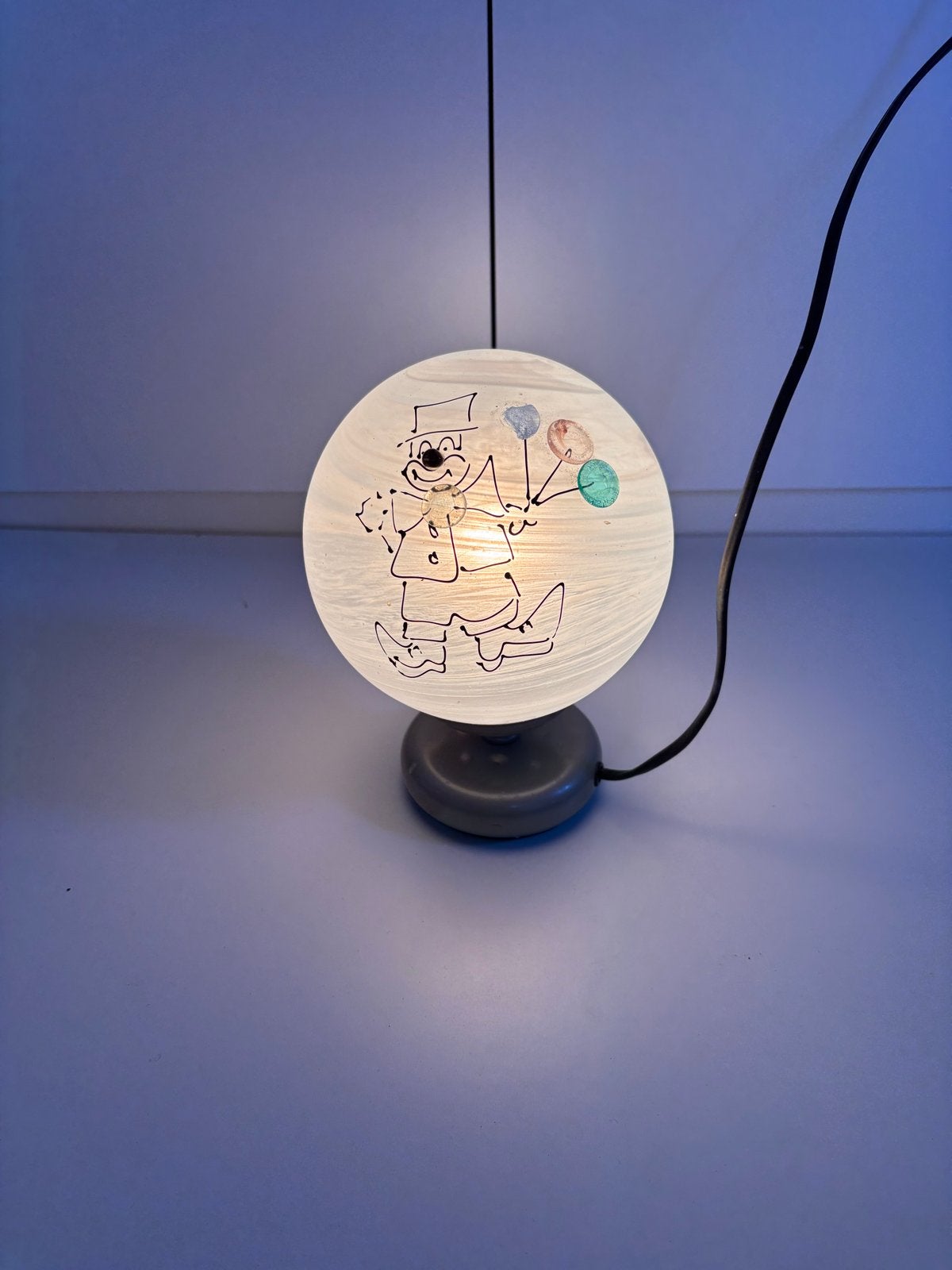 Leuke kinderlamp met clown en ballonnen, Met schakelaar, Meerkleurig, Kinderlamp, Ophalen of Verzenden