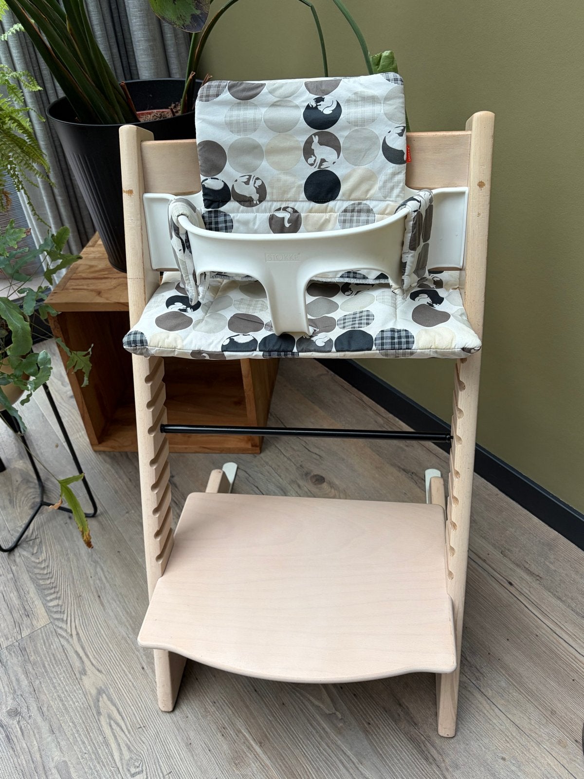 Stokke Tripp Trapp meegroeistoel met baby set en kussen, Ophalen, Zo goed als nieuw, Meegroeistoel, Aanschuifbaar