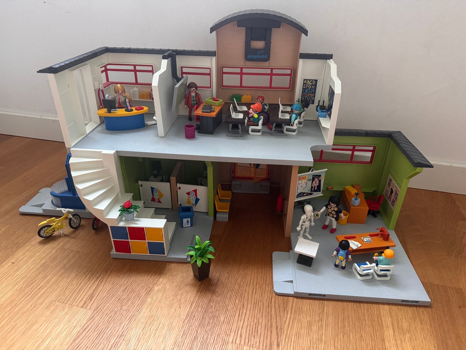 Playmobiel grote school (9453), Gebouw, Complete set, Ophalen of Verzenden, Zo goed als nieuw