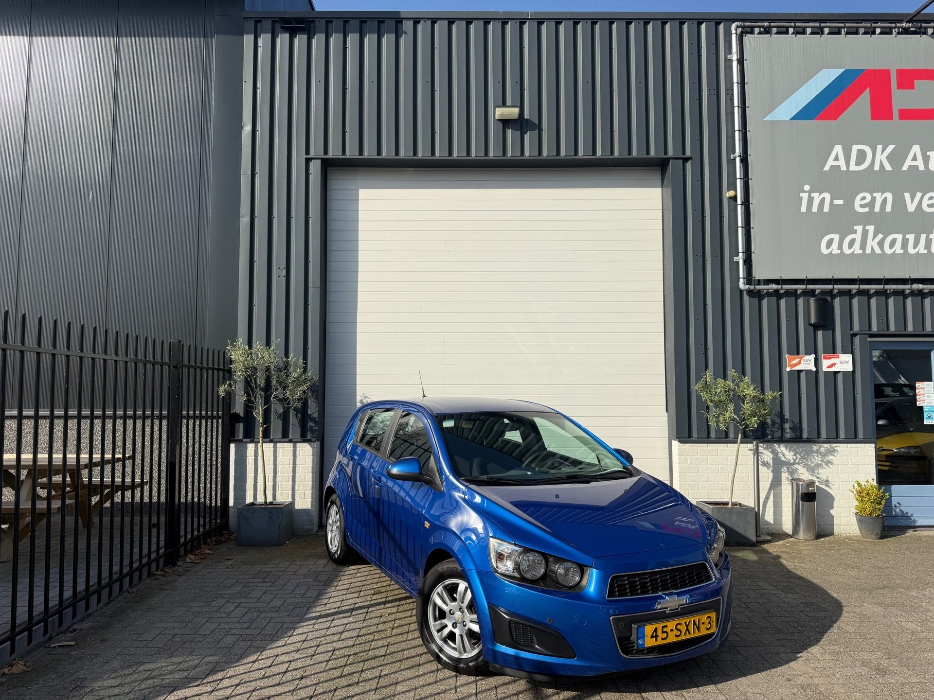 Chevrolet Aveo 1.4 LT AUTOMAAT/STOELVERW/AIRCO/ELEK PAKKET, Auto's, Chevrolet, Euro 5, Gebruikt, 4 cilinders, Blauw