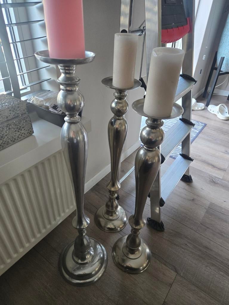 Set van 3 kaarsenstandaards, zilverkleurig, diverse hoogtes, Huis en Inrichting, Woonaccessoires | Kandelaars en Kaarsen, Ophalen