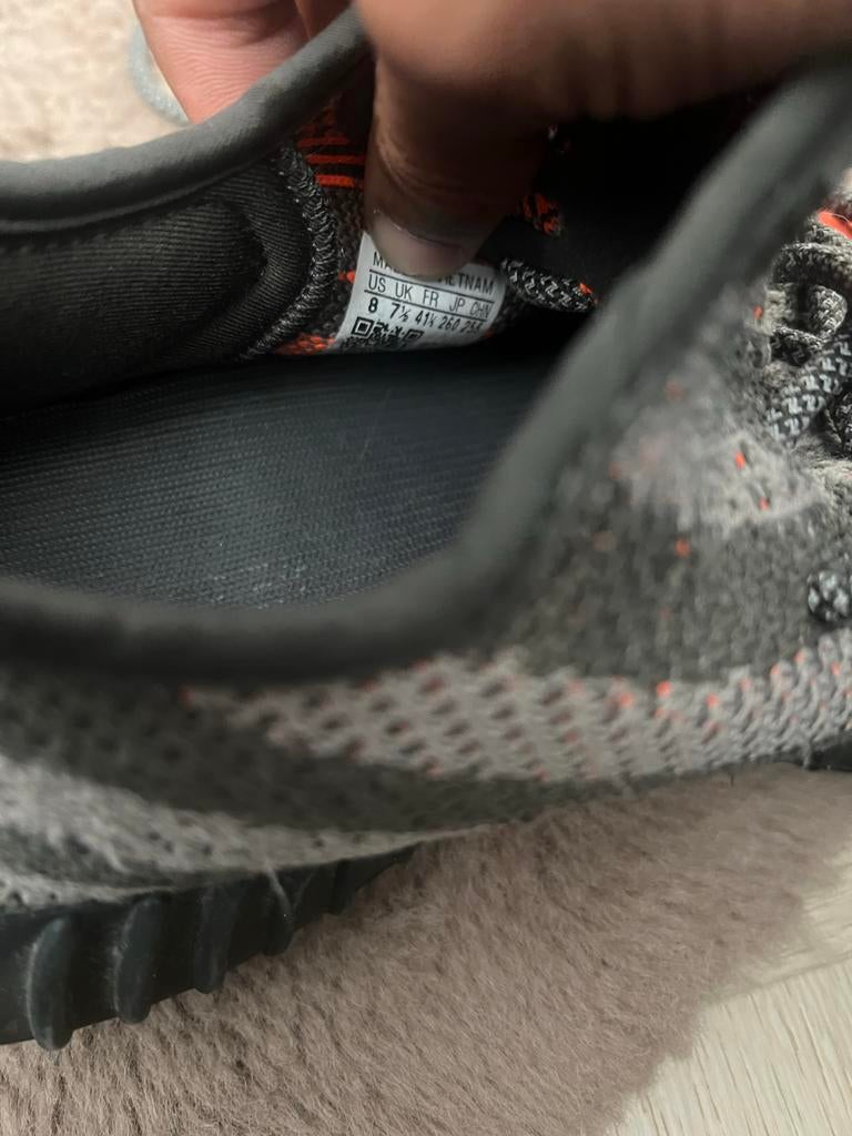 Jeezy gympen - Adidas Yeezy Boost 350 V2 Beluga, Kleding | Heren, Schoenen, Ophalen of Verzenden, Gedragen, Overige kleuren, Sneakers of Gympen