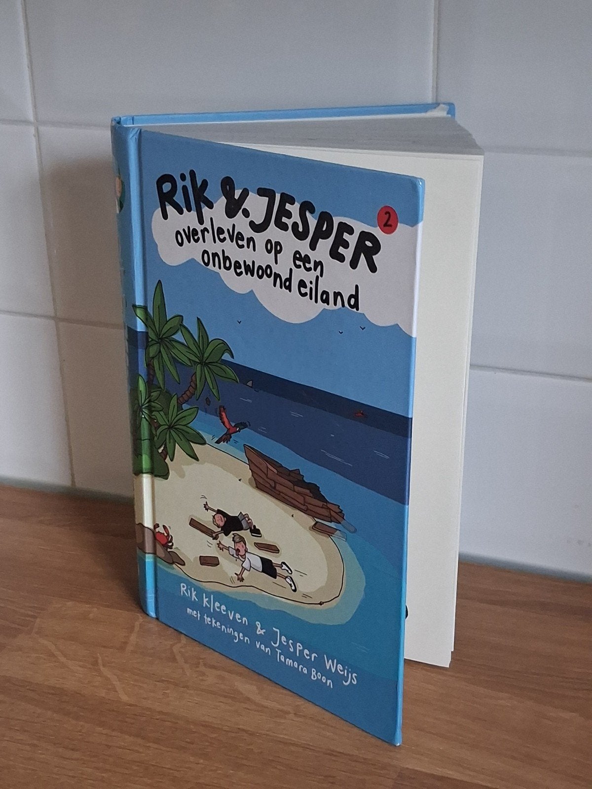 Rik & Jesper: Overleven op een onbewoond eiland, Boeken, Kinderboeken | Jeugd | 10 tot 12 jaar, Ophalen of Verzenden, Zo goed als nieuw