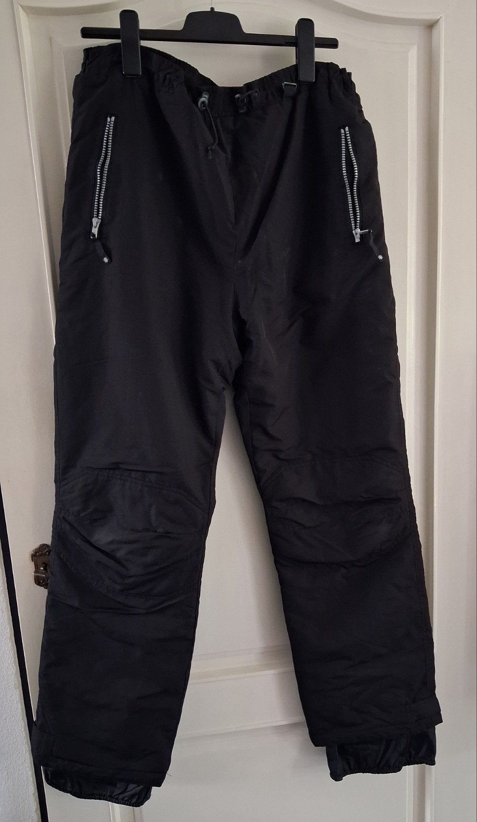 MountainPeak skibroek zwart met ritszakken mt XL, Ophalen, Maat 56/58 (XL), Broek
