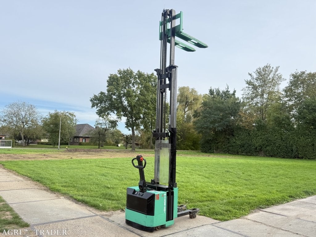 Mitsubishi Stapelaar 3-delig / triplo mast + initiële heffin, Info@vanbeurdenheftrucks.nl, Heftruck, Ophalen of Verzenden, 1000 tot 2000 kg