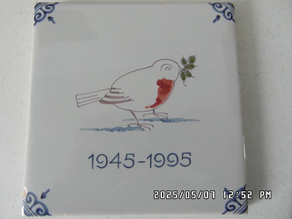 Tegel. Makkum K23  1945-1995, Ophalen of Verzenden