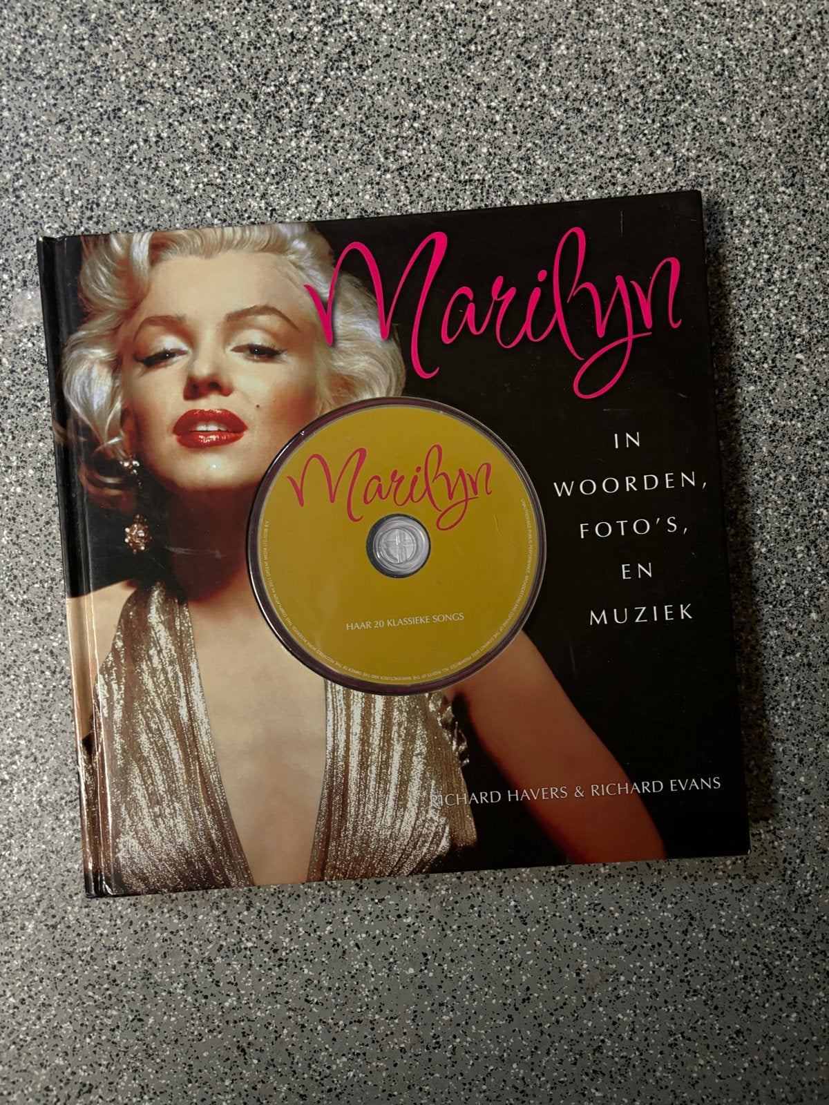 Marilyn Monroe Boek met CD - In Woorden, Foto's, Muziek, Ophalen of Verzenden, Zo goed als nieuw, Artiest