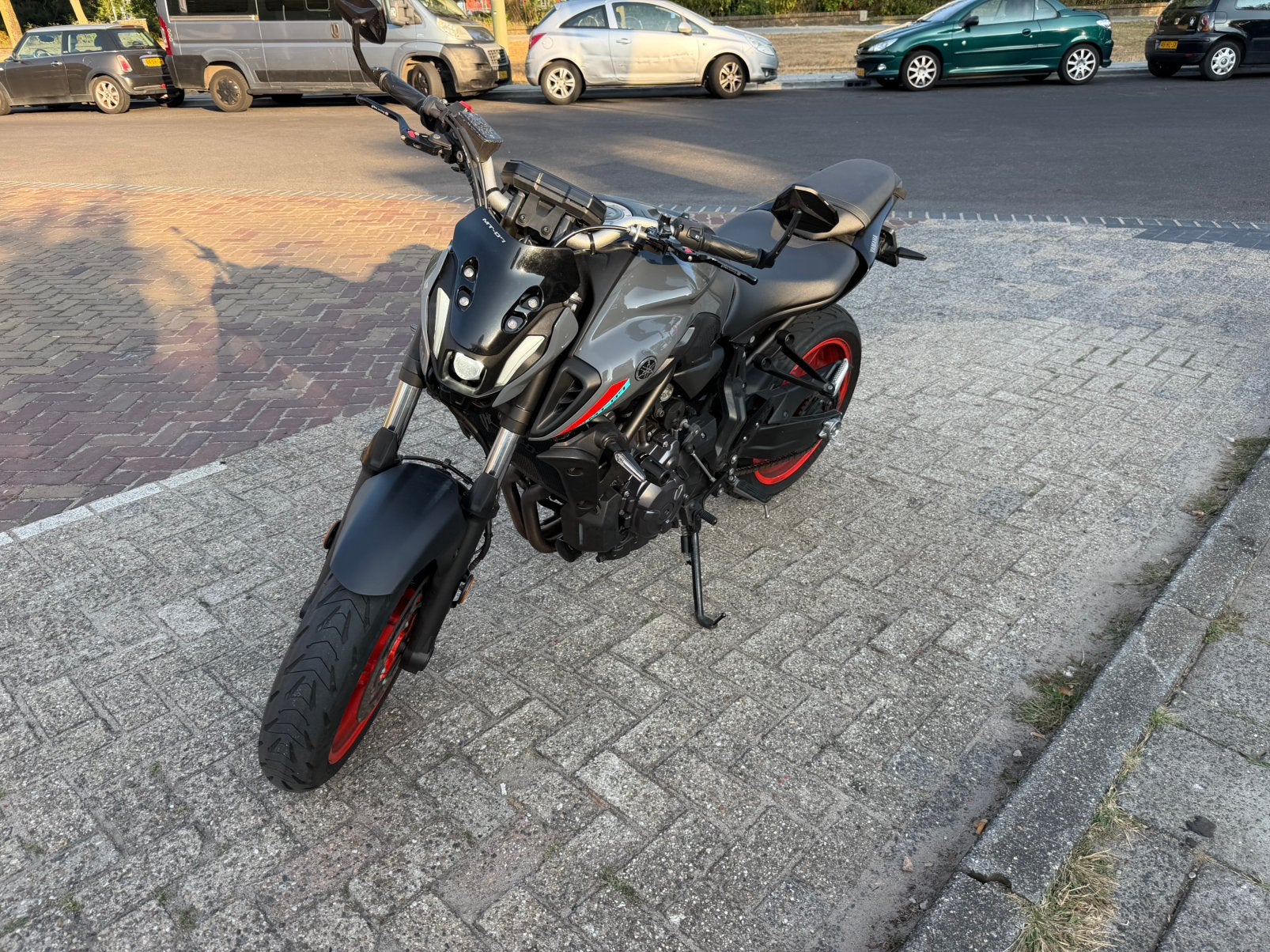 Yamaha - MT07 - Topstaat - Akrapovic, Motoren, Ophalen, Gebruikt