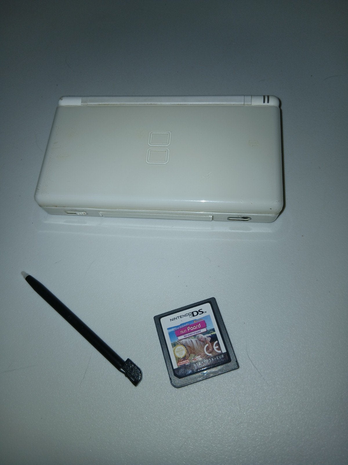 Witte Nintendo DS Lite met spel en stylus, Spelcomputers en Games, Spelcomputers | Nintendo DS, Wit, Ophalen of Verzenden, DS Lite