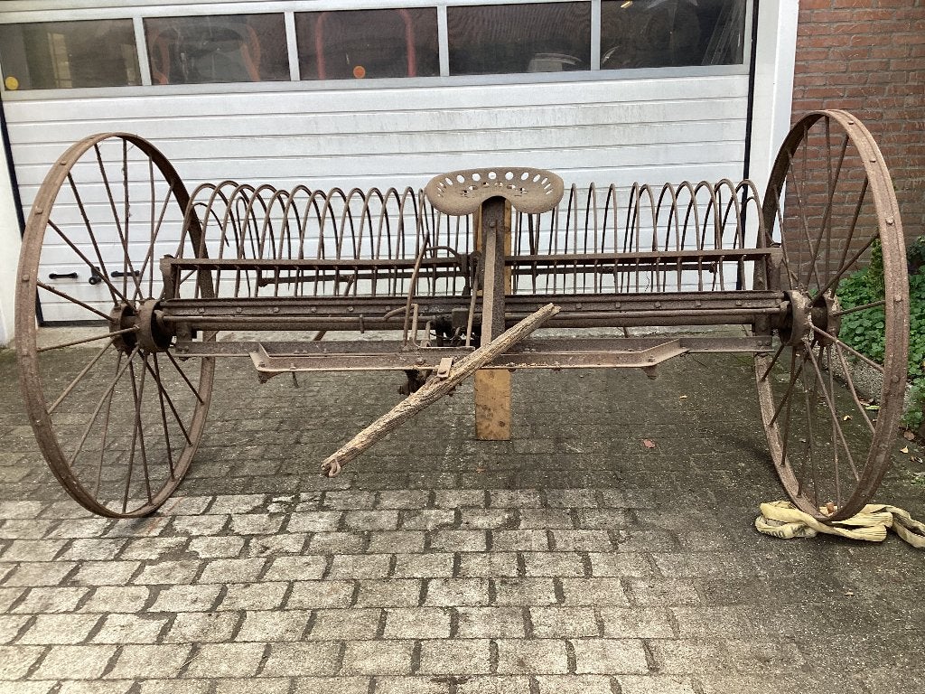Hooiwinder/ hooihark Lanz Wery, Ophalen