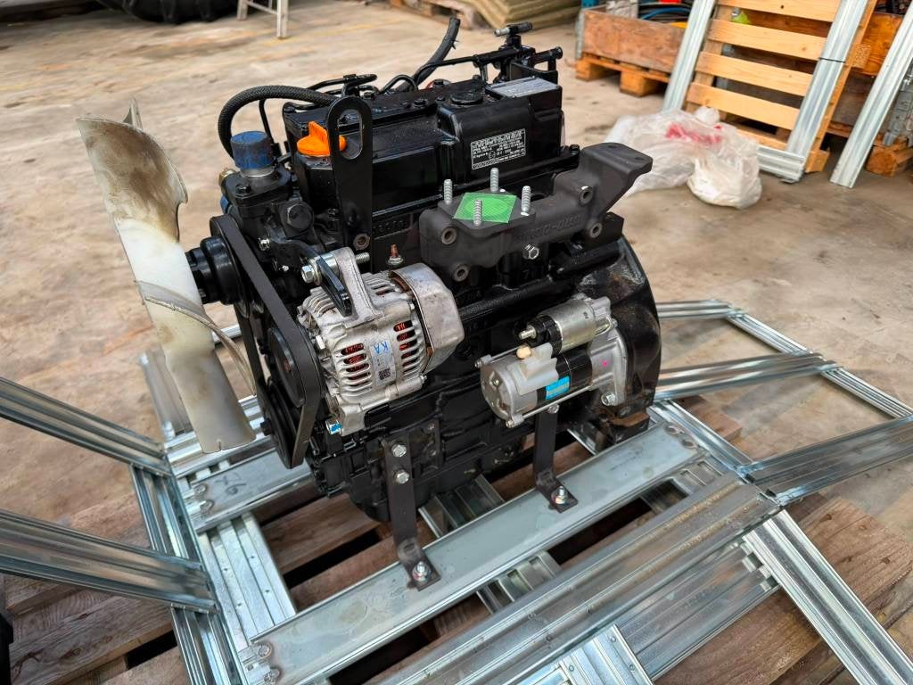 Yanmar 3TNV76-UDWL weinig gebruikt, Gebruikt