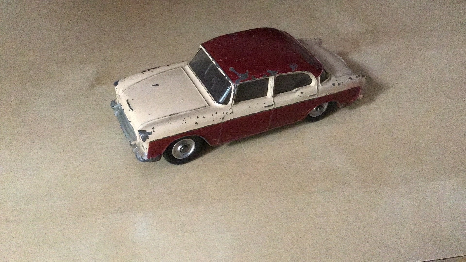 DINKY TOYS HUMBER HAWK ORIGINEEL, GEEN ATLAS, Ophalen of Verzenden, Gebruikt, Auto, Dinky Toys
