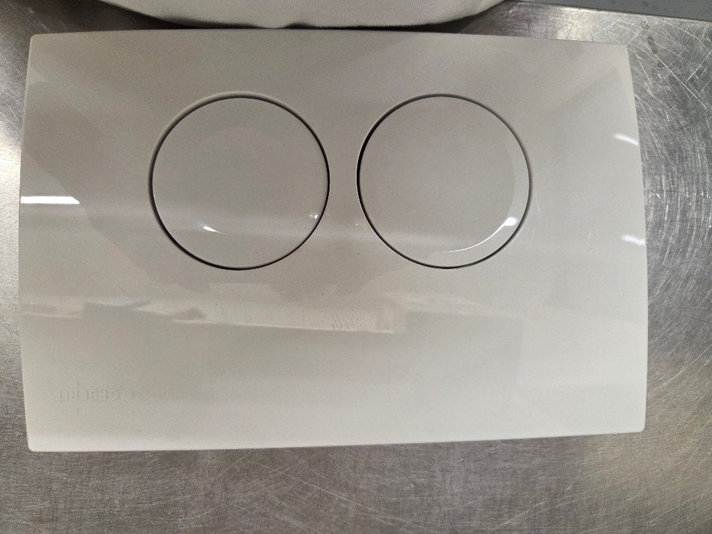 8 Geberit bedieningspanelen hangtoilet, Ophalen