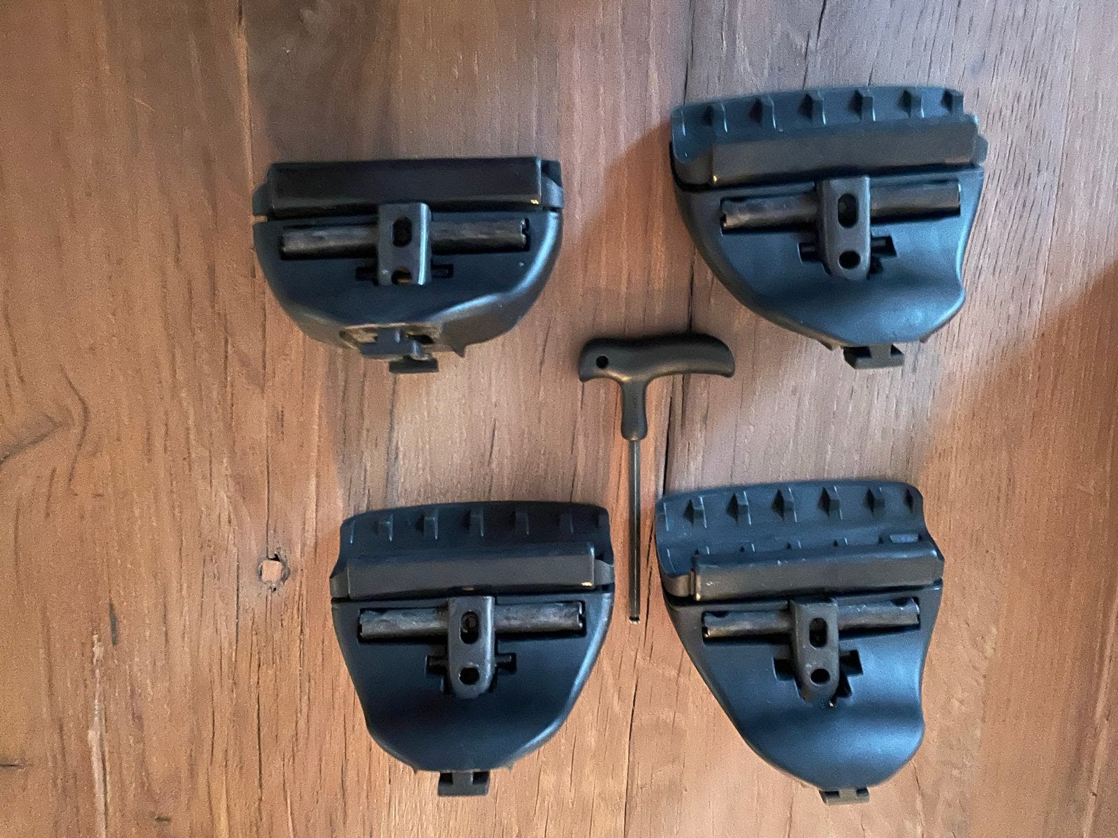 Thule Rapid System 754 Voetenset voor dakdragers, Ophalen of Verzenden, Zo goed als nieuw