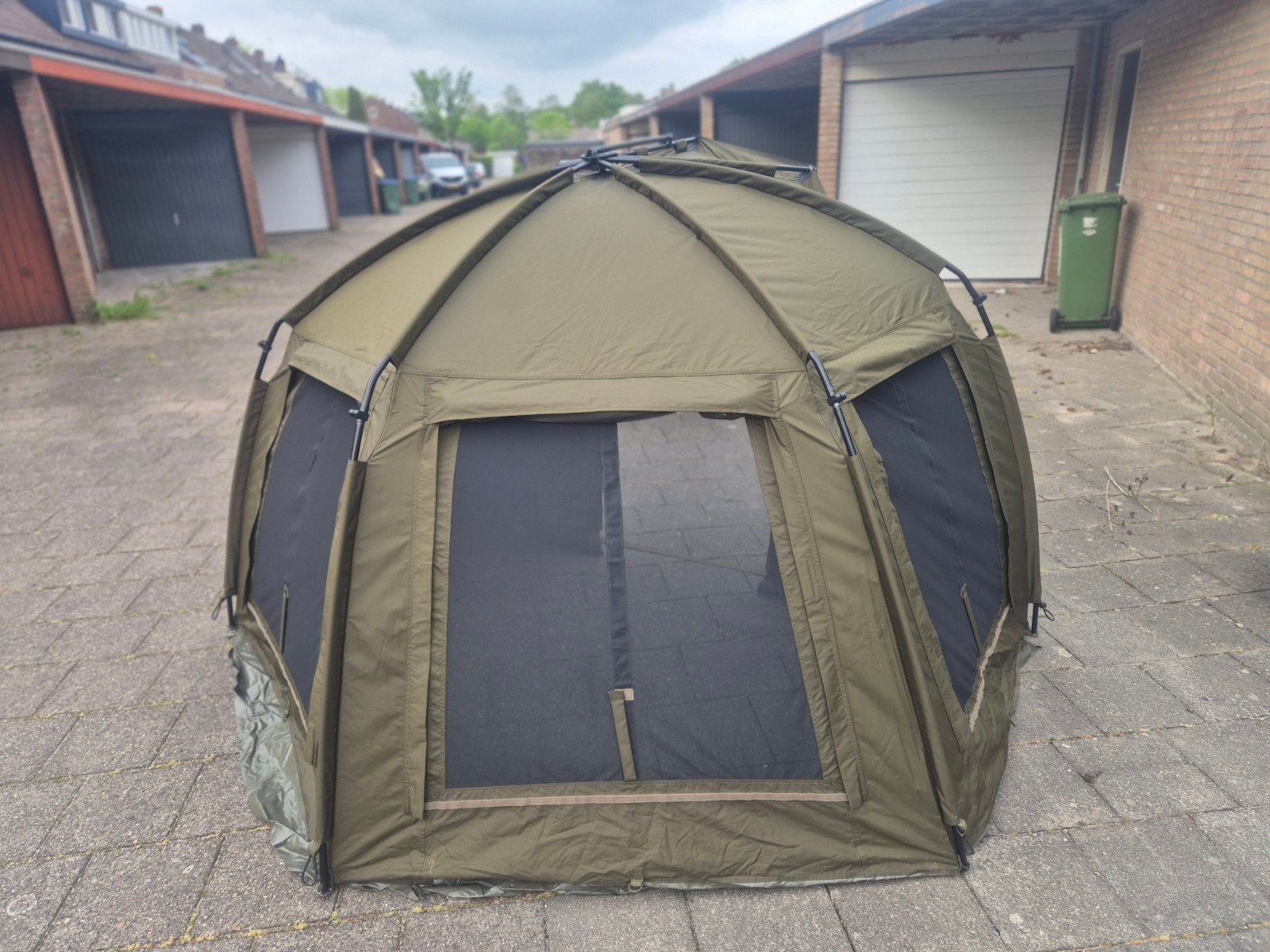 Trakker tempest 100t aquatexx, Watersport en Boten, Hengelsport | Karpervissen, Ophalen, Zo goed als nieuw, Overige typen