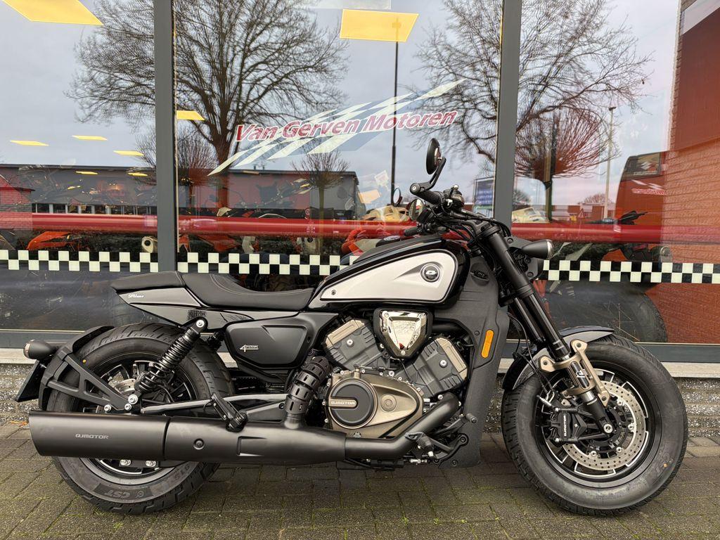 QJMOTOR SRV 600 V 2025, Toermotor, QJMOTOR, Lorentzlaan 14
3401 MX  IJsselstein, NL, MotoMondo B.V.