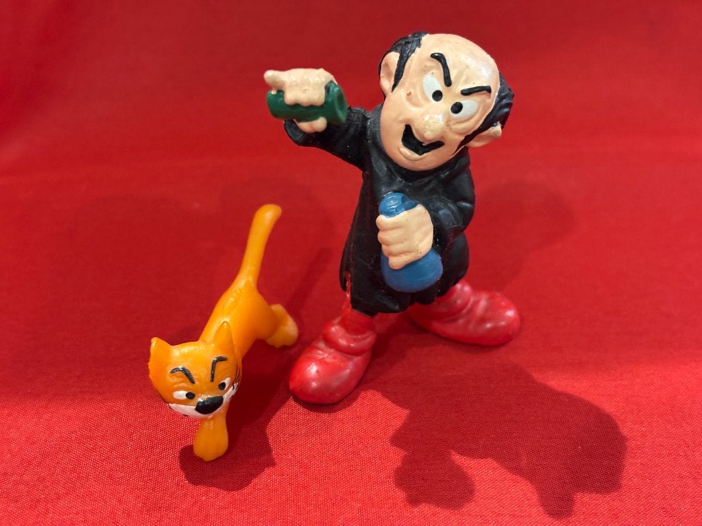 Peyo Gargamel 5,5 cm en kat Azrael 2 cm, Schleich 1978, Ophalen, Zo goed als nieuw, Gargamel, Poppetje, Figuurtje of Knuffel