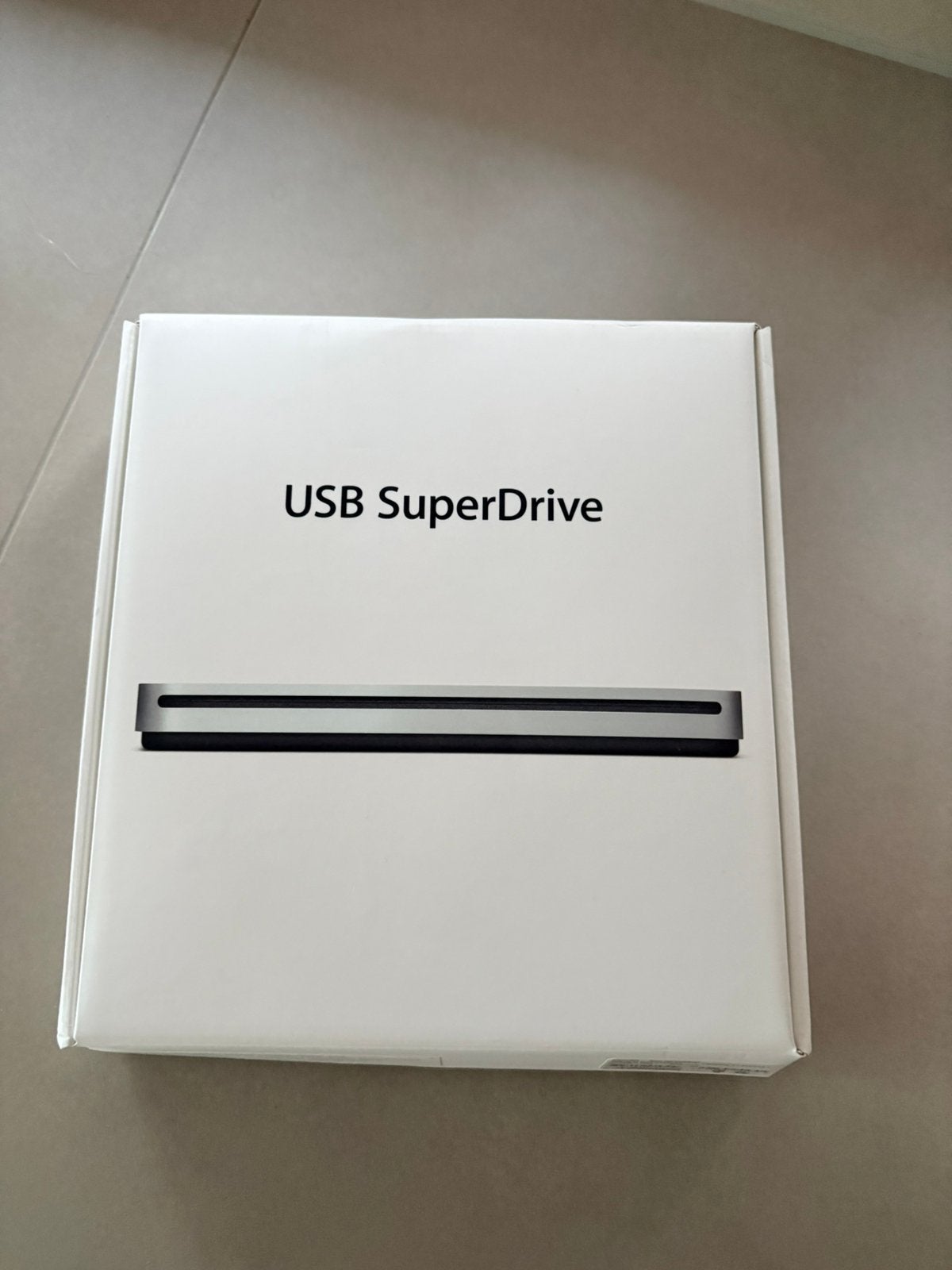 Apple USB Superdrive, Computers en Software, Ophalen of Verzenden, Zo goed als nieuw