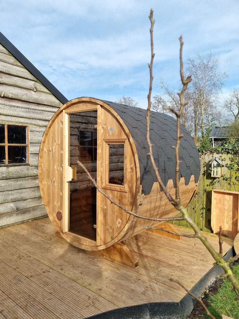 VOORRAADMODEL BOUWPAKKET BARREL SAUNA – DIRECT LEVERBAAR!, Sport en Fitness, Sauna, Ophalen of Verzenden, Nieuw, Fins of Traditioneel