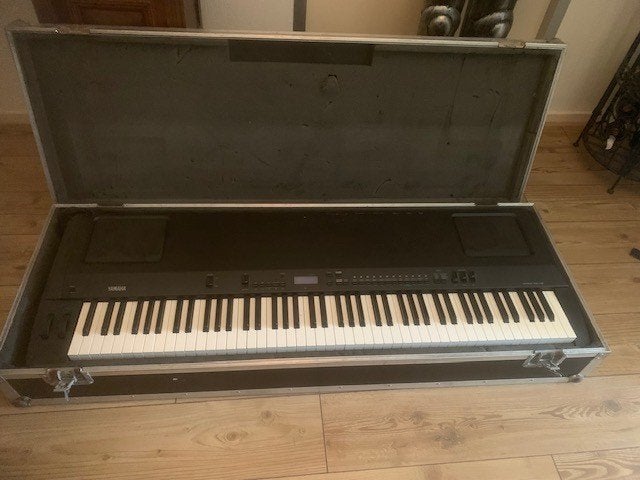 Elektrische Yamaha piano, Muziek en Instrumenten, Ophalen of Verzenden, Gebruikt, Zwart