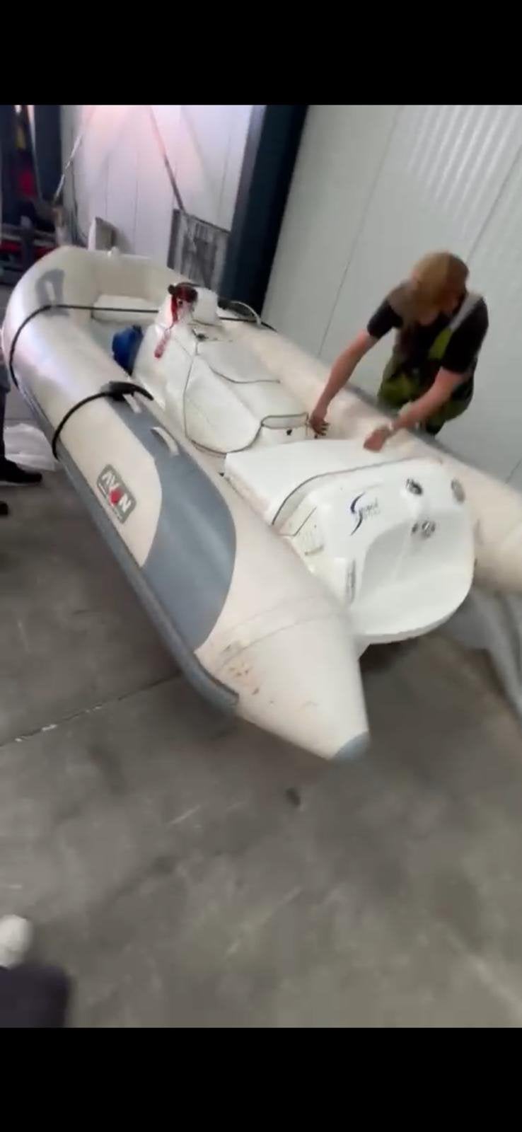 Een Avon Seasport Jet met een Yamaha jetmotor, Watersport en Boten, Ophalen of Verzenden, Zo goed als nieuw, Benzine, Overige materialen