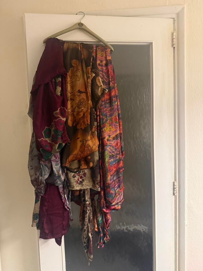 Paarse jurk met bloemenprint en overjas, Maat 38/40 (M), Paars, Ophalen of Verzenden, Gedragen