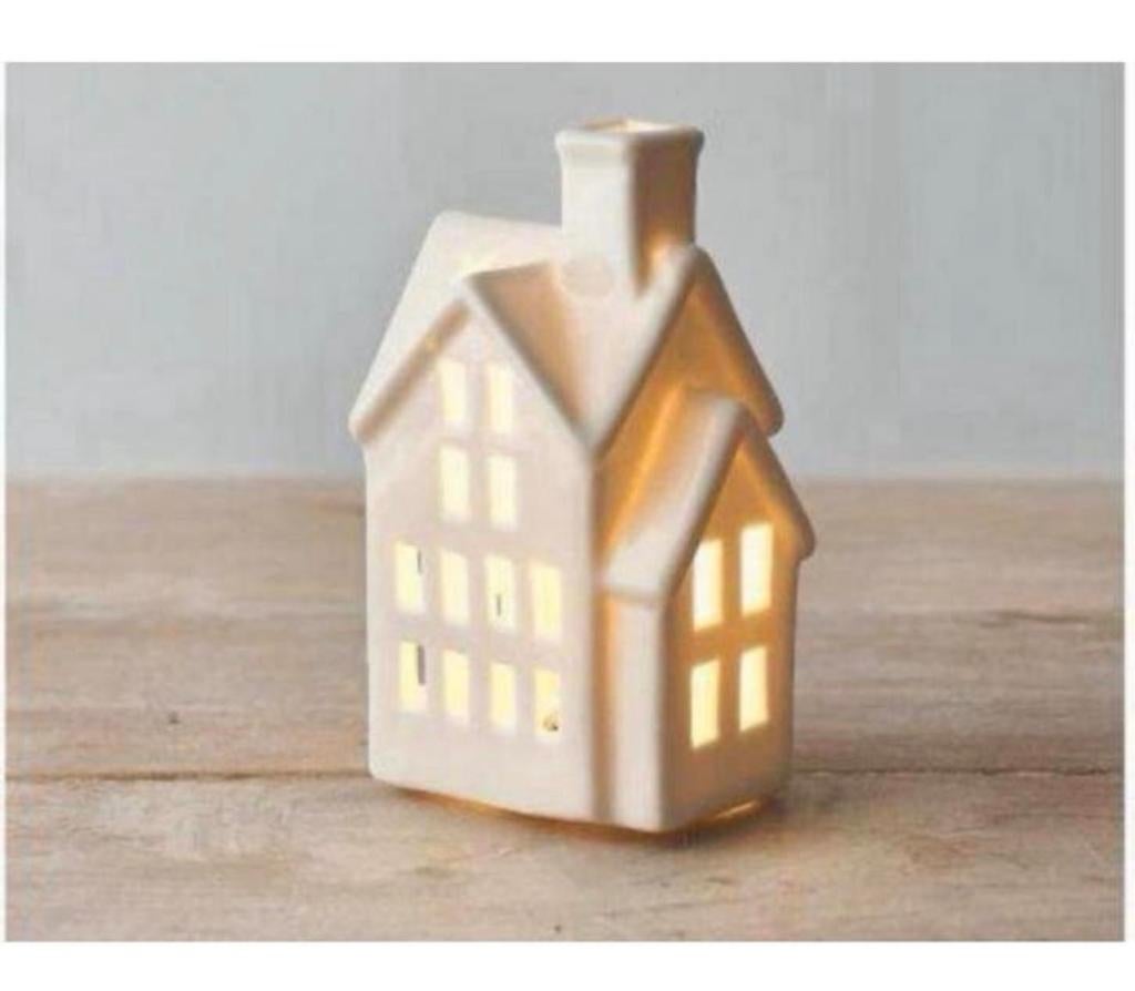 Portland - Led Verlicht Wit Huisje 12CM kerst deco kerstdorp, Diversen, Kerst, Nieuw, Ophalen of Verzenden, H, H