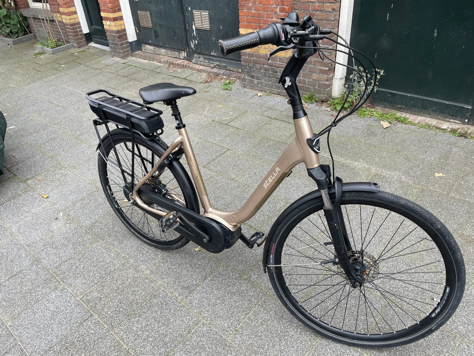 Stella Livorno bosch middenmotor, Zo goed als nieuw, 51 tot 55 cm, 50 km per accu of meer, Ophalen