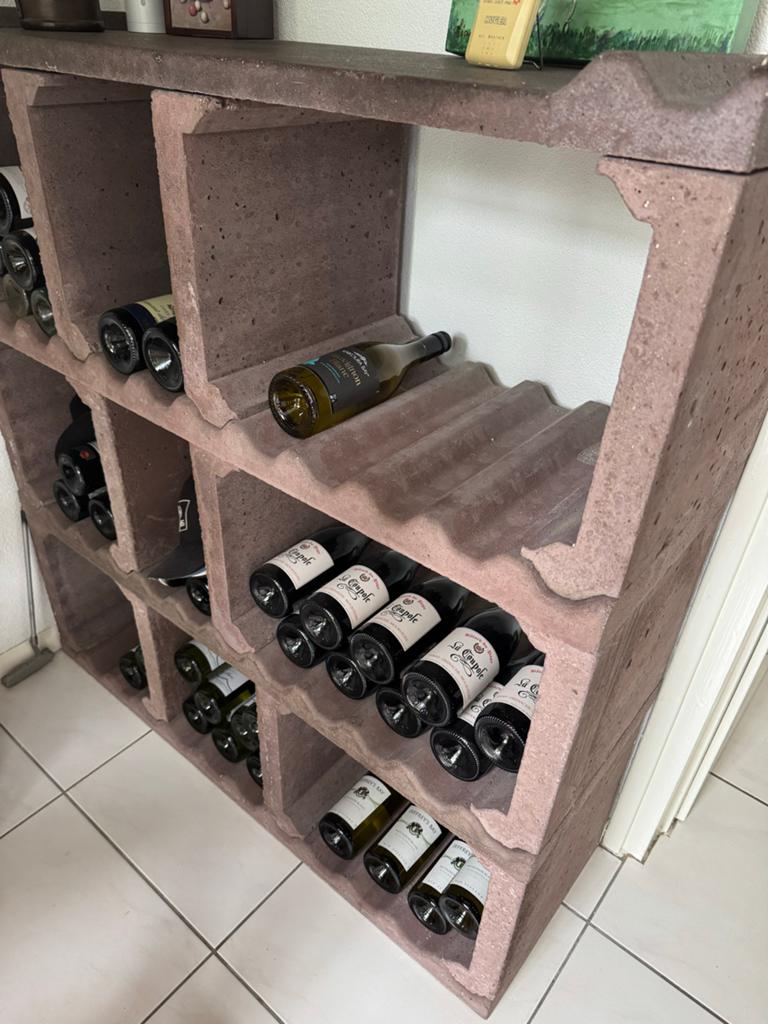 Wijnrek van steen, Ophalen, Overige materialen, Gebruikt, 25 flessen of meer